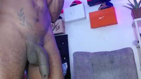 Snapshot of harley_quinnn111 chatting on January 19, 6:00 pm harley_quinnn111 online show from January 19, 6:00 pm