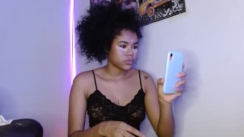 Snapshot of harley_quinnn111 chatting on March 14, 11:32 pm harley_quinnn111 online show from March 14, 11:32 pm