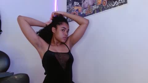 Snapshot of harley_quinnn111 chatting on March 29, 6:08 pm harley_quinnn111 online show from March 29, 6:08 pm