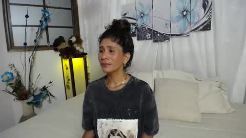 Snapshot of harley_quinns1 chatting on January 5, 9:57 pm harley_quinns1 online show from January 5, 9:57 pm