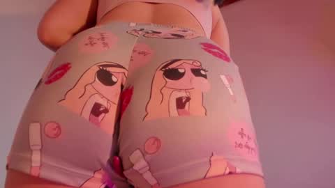 Annie online show from December 4, 6:12 am