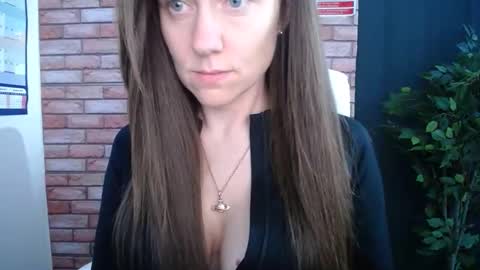 harleyrebz online show from December 17, 9:59 am