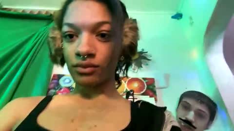 Snapshot of harmonycoxx_ chatting on January 27, 12:37 pm Nicky online show from January 27, 12:37 pm