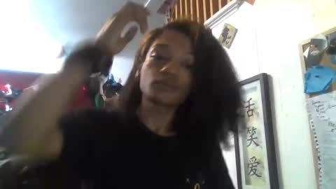 Snapshot of harmonycoxx_ chatting on February 2, 10:02 am Nicky online show from February 2, 10:02 am