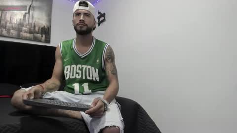 Snapshot of harold_999 chatting on October 7, 11:13 pm harold_999 online show from October 7, 11:13 pm