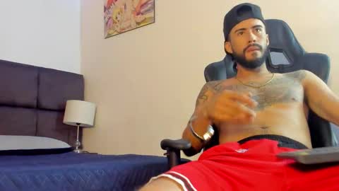 Snapshot of harold_999 chatting on October 18, 7:03 pm harold_999 online show from October 18, 7:03 pm