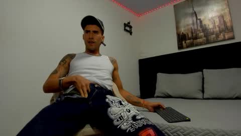 Snapshot of harold_999 chatting on October 26, 4:51 am harold_999 online show from October 26, 4:51 am