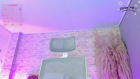 harper_ziu online show from May 11, 4:04 pm