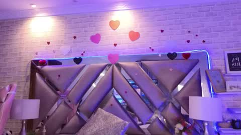 Snapshot of harperwest_ chatting on February 20, 8:31 pm Harper online show from February 20, 8:31 pm