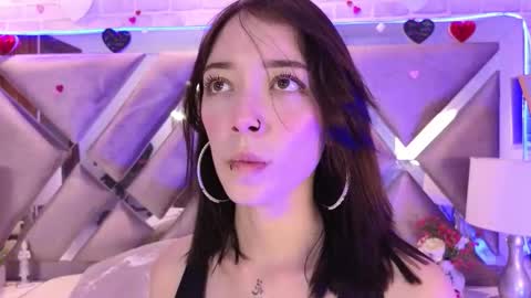 Snapshot of harperwest_ chatting on February 27, 8:53 pm Harper online show from February 27, 8:53 pm