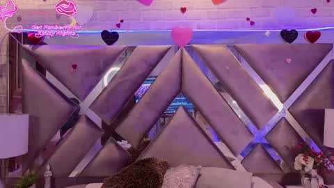 Snapshot of harperwest_ chatting on March 2, 8:26 pm Harper online show from March 2, 8:26 pm