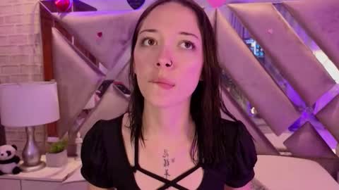 Snapshot of harperwest_ chatting on March 12, 8:48 pm Harper online show from March 12, 8:48 pm