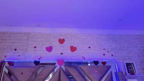 Snapshot of harperwest_ chatting on March 19, 8:13 pm Harper online show from March 19, 8:13 pm