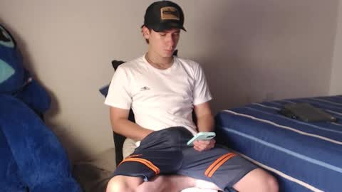 Snapshot of harry_brown2324 chatting on October 26, 12:44 pm Sebastian online show from October 26, 12:44 pm