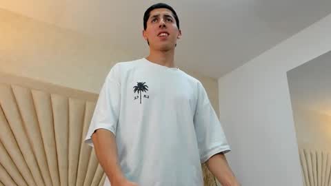   H  K   online show from October 7, 8:39 pm