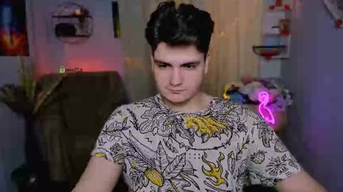 Snapshot of harry_luk chatting on March 11, 9:37 am Harry online show from March 11, 9:37 am