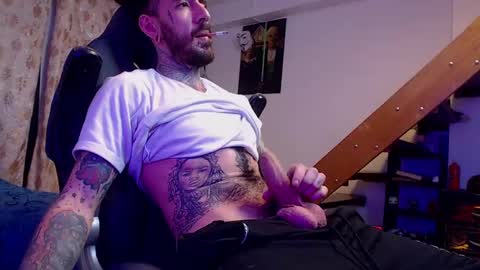 OMAR online show from December 12, 4:04 am
