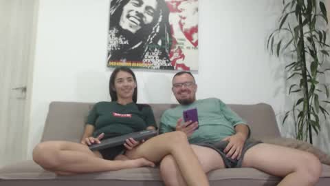 Snapshot of harrycum4you chatting on May 14, 2:51 am hannaandharri online show from May 14, 2:51 am