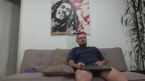 Snapshot of harrycum4you chatting on May 17, 2:53 am hannaandharri online show from May 17, 2:53 am