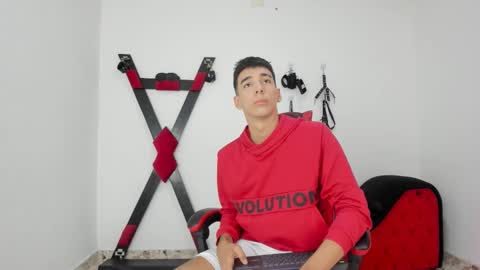 Harry online show from November 16, 4:01 pm