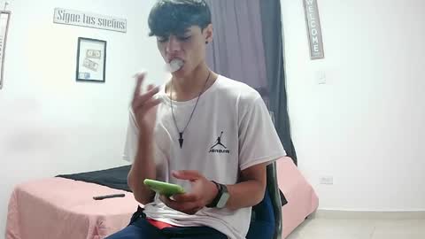 Snapshot of harrythomson1 chatting on April 21, 2:12 pm harry thomson online show from April 21, 2:12 pm