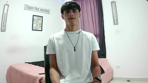 Snapshot of harrythomson1 chatting on May 4, 3:41 pm harry thomson online show from May 4, 3:41 pm