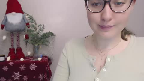 hartfoxx online show from January 1, 11:40 pm