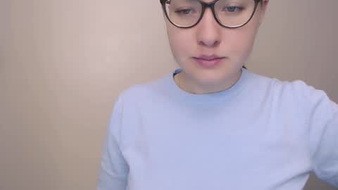 Snapshot of hartfoxx chatting on December 4, 12:20 am hartfoxx online show from December 4, 12:20 am