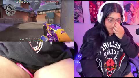 karen  online show from September 24, 6:33 pm