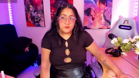 karen  online show from October 5, 2:37 pm