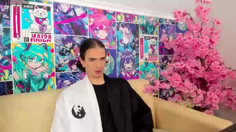 harvey_hair online show from December 4, 4:38 pm