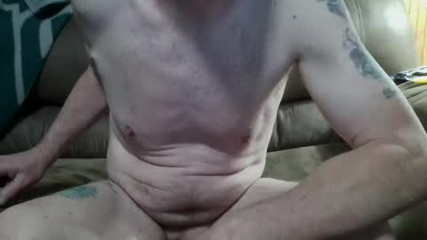 Snapshot of harveybane chatting on May 11, 8:31 am philatio online show from May 11, 8:31 am