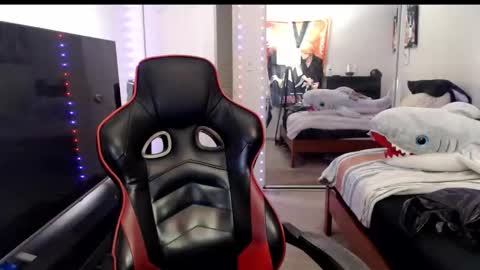 Snapshot of hashg0d chatting on December 14, 5:13 am hashg0d online show from December 14, 5:13 am