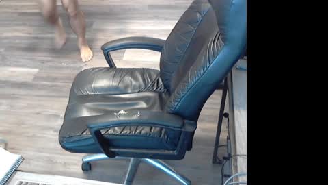 hathi0427 online show from February 24, 1:53 pm