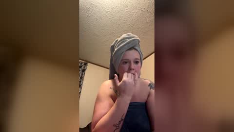 Snapshot of havannahx97 chatting on April 6, 4:43 am havannahx97 online show from April 6, 4:43 am