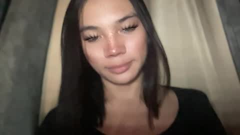 LALA A online show from November 15, 1:36 am