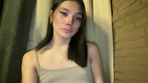 LALA A online show from December 4, 3:49 am