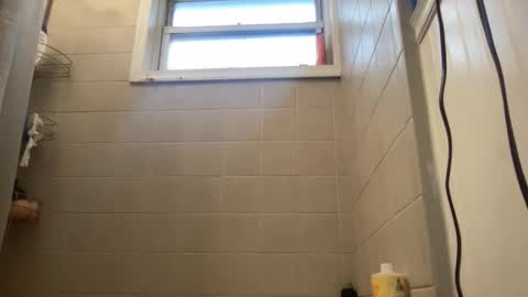 Snapshot of havingfun103 chatting on March 3, 6:58 pm havingfun103 online show from March 3, 6:58 pm