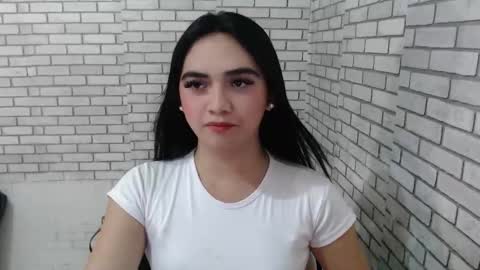 Snapshot of hawadiha chatting on February 11, 7:24 am LIX online show from February 11, 7:24 am