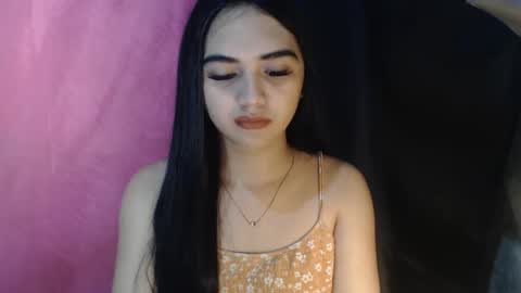 Snapshot of hawadiha chatting on April 1, 1:12 pm LIX online show from April 1, 1:12 pm