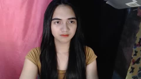 Snapshot of hawadiha chatting on April 18, 7:58 pm LIX online show from April 18, 7:58 pm