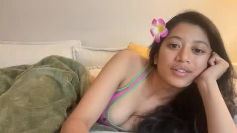 hawaiigirl_ online show from November 25, 1:49 am
