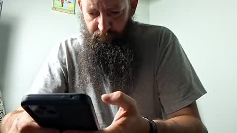 Snapshot of hawktalon007 chatting on August 2, 7:40 am Robert online show from August 2, 7:40 am