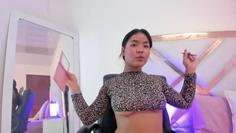 Hayami  online show from January 20, 12:18 pm
