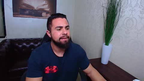 HayesWood online show from February 11, 6:07 am