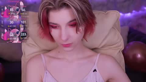 haylaamber online show from February 15, 2:11 pm