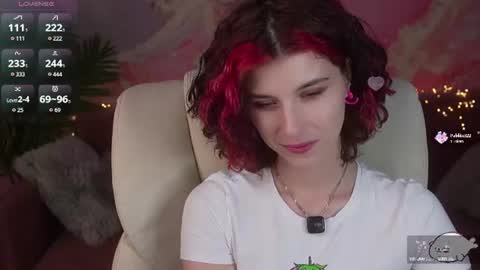 haylaamber online show from August 1, 1:21 pm