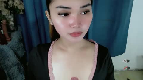 haylee online show from November 19, 2:11 am