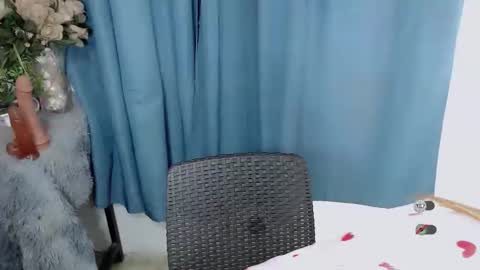 haylee online show from December 5, 1:58 am