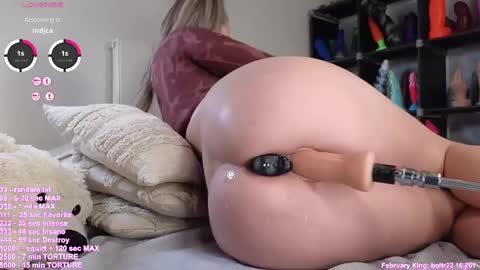 Snapshot of hayleex chatting on February 17, 7:10 pm Haylee online show from February 17, 7:10 pm